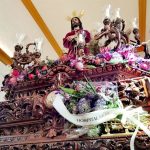 El Hospital de Valme de Sevilla realiza una ofrenda floral a la Hermandad del Dulce Nombre de Bellavista