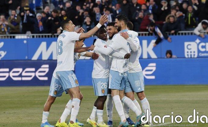 El líder Racing se queda sin margen y el Almería se pone segundo