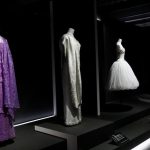 El Museo Cristóbal Balenciaga acoge hasta el 22 de febrero del próximo año la muestra 'The Givenchiaga Family'