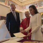 El Papa recibe en el Vaticano a los Reyes Felipe VI y Letizia
