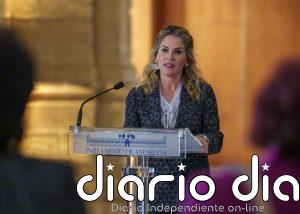 El Parlamento andaluz acoge la exposición 'One Health' para concienciar sobre la salud humana, animal y ambiental