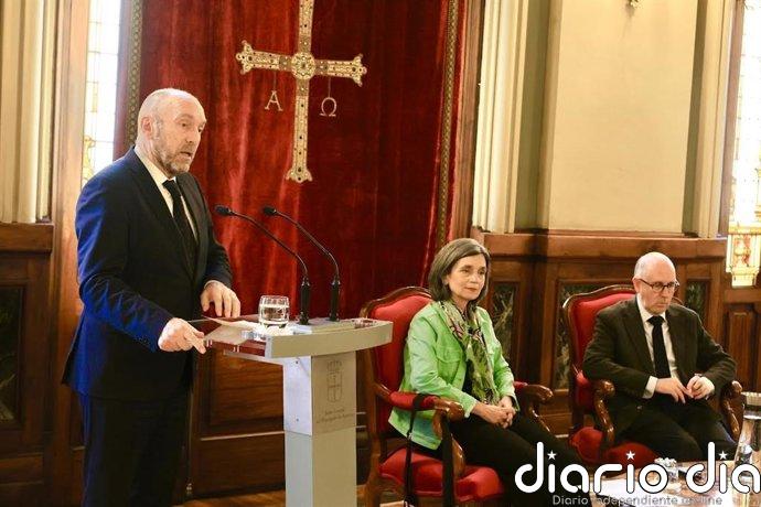 El Parlamento asturiano acoge un acto en recuerdo del jurista José Tudela Aranda