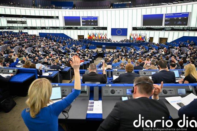 El PE sólo reconoce a seis mujeres entre la veintena de premiados por construir Europa con la Orden al Mérito europea