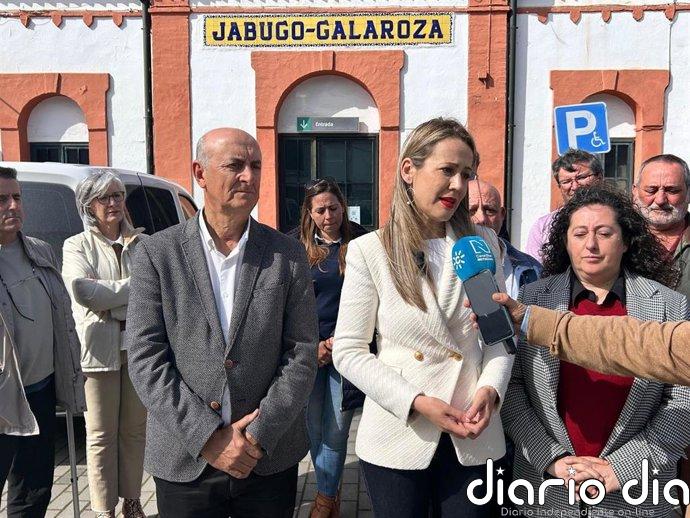 El PP exige al Gobierno reactivar "ya" el tren de pasajeros de la Huelva-Zafra porque "la sierra está aislada"