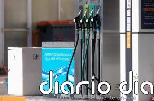 El precio del petróleo cae hasta los 106 dólares tras repuntar durante la jornada