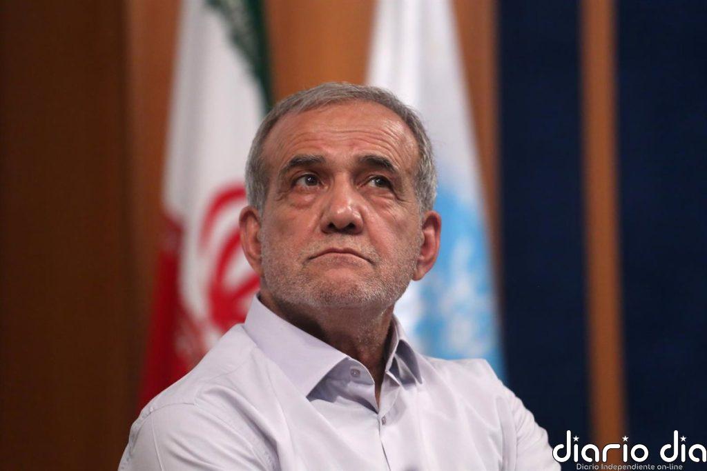 El presidente iraní, el jefe del poder judicial y un jurista asumen el liderazgo temporal del país tras morir Jamenei