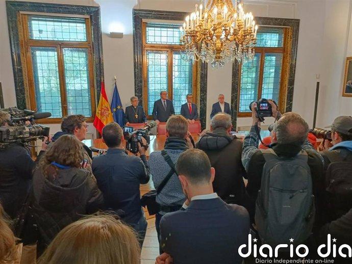El protocolo de Gobierno, Iglesia y Defensor para indemnizar a víctimas de abusos no fija baremos e irá caso por caso