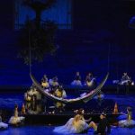 El público del Teatro Real se entusiasma ante hadas y duendes del bosque encantado en 'El sueño de una noche de verano'