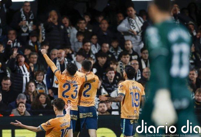 El Racing asalta Castalia y escapa con el liderato