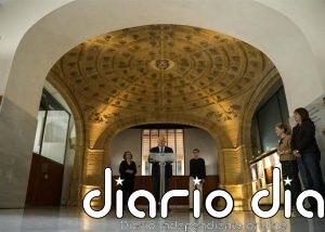 El Salón de Pasos Perdidos acoge una exposición fotográfica para visibilizar la lactancia materna hasta el 11 de marzo