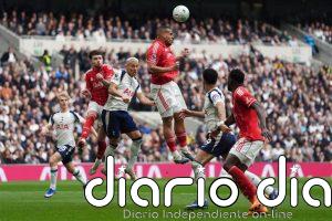 El Tottenham sigue en caída libre y el Aston Villa corta su mala racha