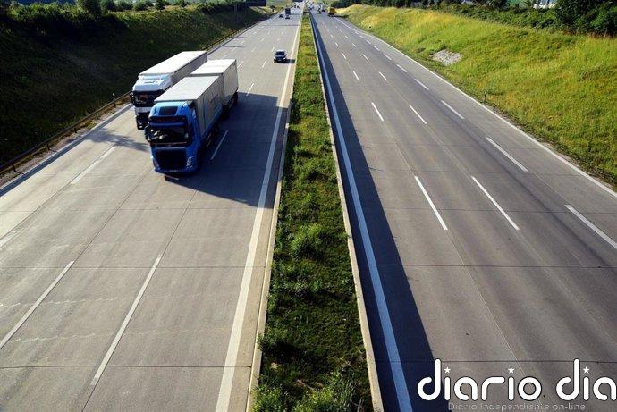 El transporte avisa de "protestas masivas" si el Gobierno no lanza un segundo paquete de ayudas al sector