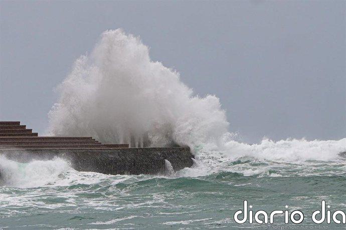 El viento, las olas y la nieve pondrán mañana en aviso a 13 CCAA, con nivel naranja en 4 regiones por oleaje