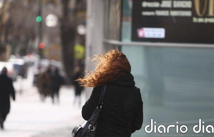 El viento supera los 130 km/h en la provincia de Castellón, los 100 en la de Valencia y los 90 en la de Alicante