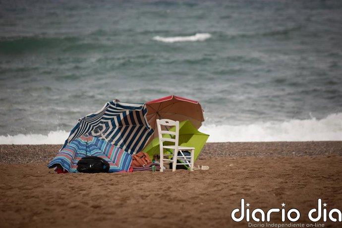 El viento y olas ponen en aviso a ocho CCAA y Canarias activa alertas por calima