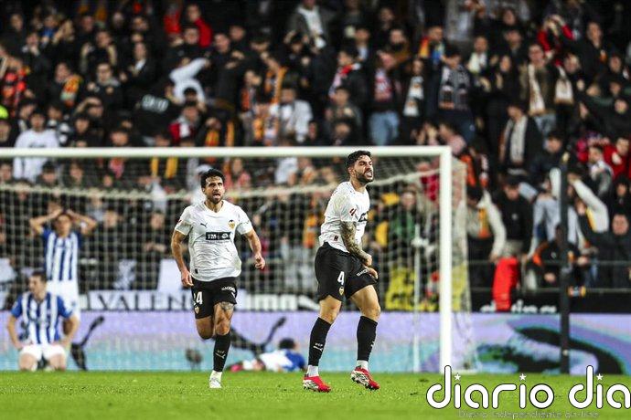 El Villarreal hurga en la herida del Elche, el Getafe despega y el Valencia cambia el humor de Mestalla