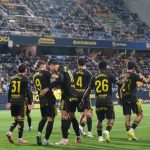 El Zaragoza encuentra la fe contra un Cádiz en caída libre