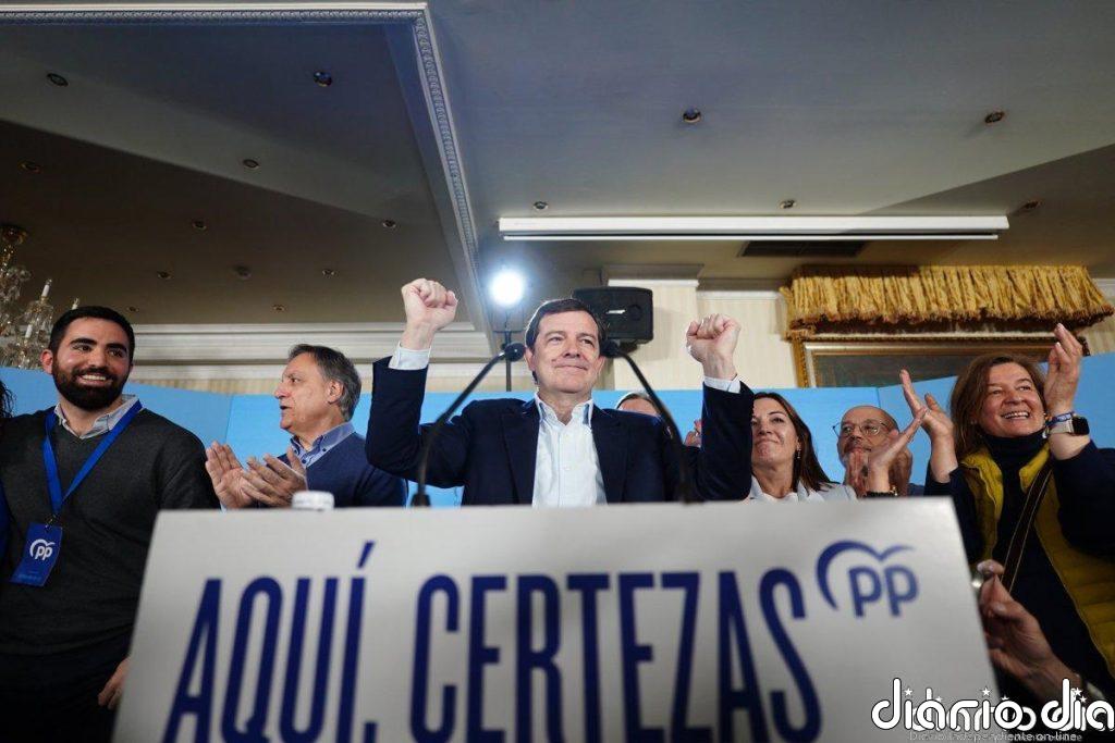 Elecciones Castilla y León | Directo: Mañueco, "muy satisfecho", empezará a hablar hoy con todas las fuerzas
