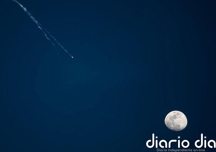 Emiratos informa de tres misiles balísticos y ocho drones lanzados desde Irán