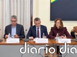 Escobar destaca la "decepción del municipalismo" porque "no se está dando respuesta a la falta de financiación local"