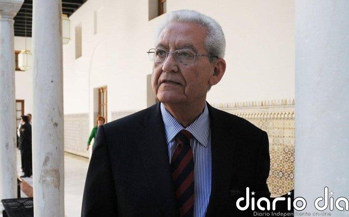 Escuredo advierte que una victoria del PP el 17M permitiría a Vox "acabar con 40 años del Estado del bienestar"