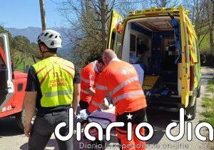Evacuado un senderista tras sufrir un posible esguince en la ruta de La Viorna