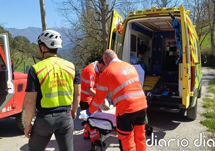 Evacuado un senderista tras sufrir un posible esguince en la ruta de La Viorna