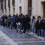 Expertos en extranjería alertan de un "cuello de botella" en la regularización de migrantes sin refuerzo de recursos