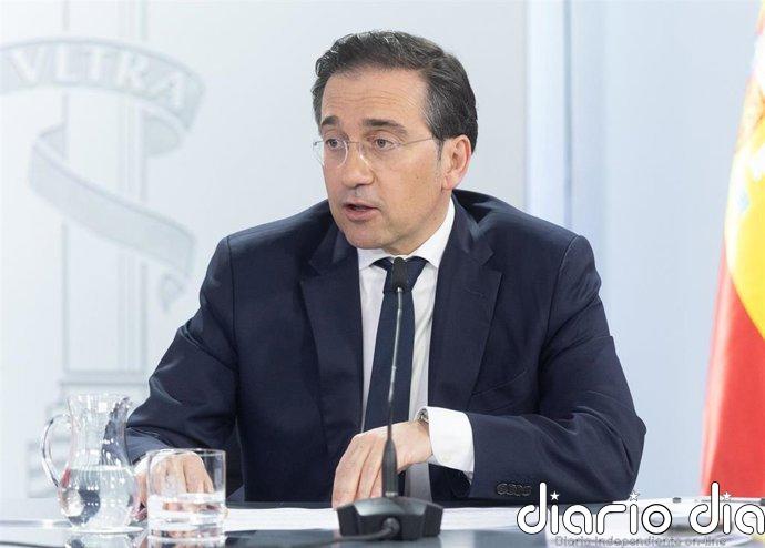 Exteriores repatria a unos 8.000 españoles de Oriente Próximo y asegura que es "la mayor evacuación de la historia"