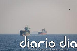 Extinto el incendio declarado en el petrolero kuwaití atacado en aguas de Dubái