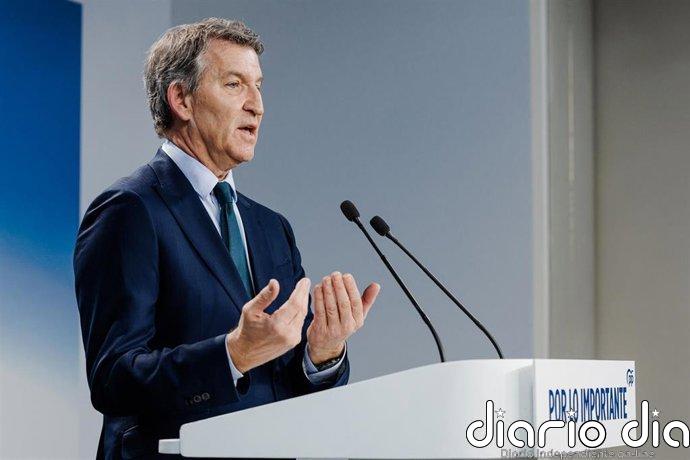 Feijóo llega a la sede nacional del PP para seguir con su equipo el recuento de las elecciones en Castilla y León