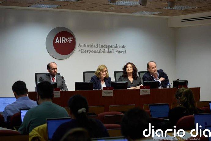 Fundación Hay Derecho avisa de que la independencia de la AIReF está "en juego" ante la propuesta de Hacienda