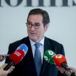 Garamendi no comparte el Estatuto del Becario: "Seguimos en el monólogo social"