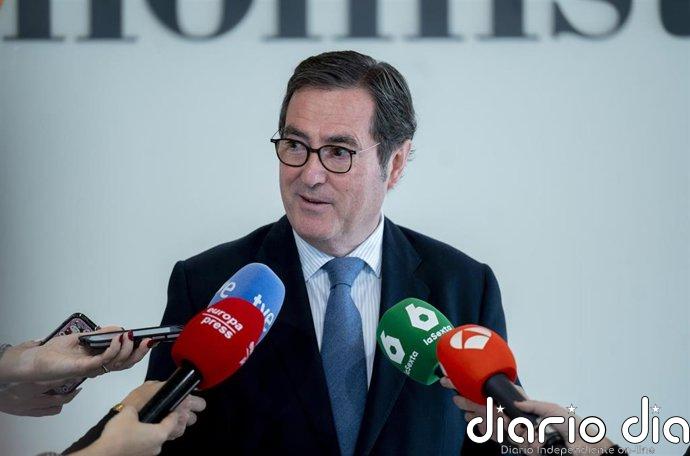 Garamendi no comparte el Estatuto del Becario: "Seguimos en el monólogo social"