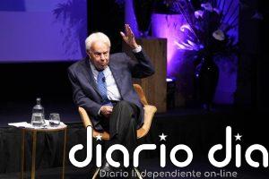 González advierte de que "el riesgo político es mayor que nunca" con Estados Unidos "perdiendo" frente a China y Rusia