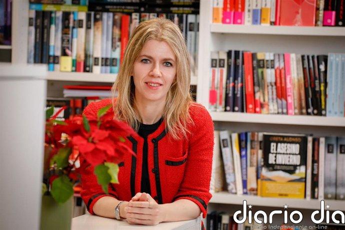 Greta Alonso publica 'El asesino de invierno', un thriller con el que rompe el anonimato: "Hay que enfrentarse al miedo"