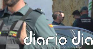 Gritos de asesinos contra los detenidos por el caso de Francisca Cadenas en el traslado a un registro