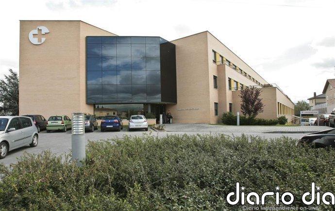 Herido un hombre de 50 años tras la colisión de dos vehículos en la rotonda de la calle Chile con la LO-20, en Logroño