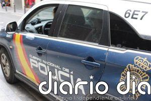Identificados varios menores por dañar un coche en circulación en Fuengirola (Málaga) tras forzar su parada