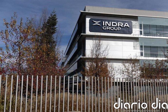 Indra cae más de un 5% ante las dudas de la continuidad de Ángel Escribano en la presidencia