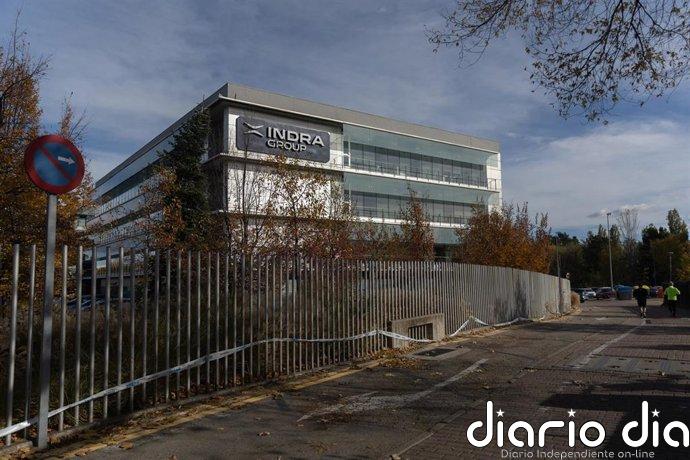 Indra sube casi un 4% tras renunciar EM&E a la operación de integración y mantenerse Escribano al frente