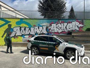 Investigado por vandalizar un mural en el frontón de Cordovilla