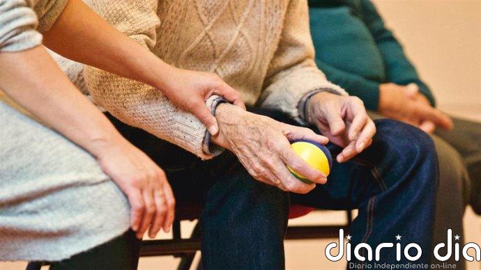 Investigadores de la US presentan un prototipo de espejo inteligente para personas con Alzhéimer