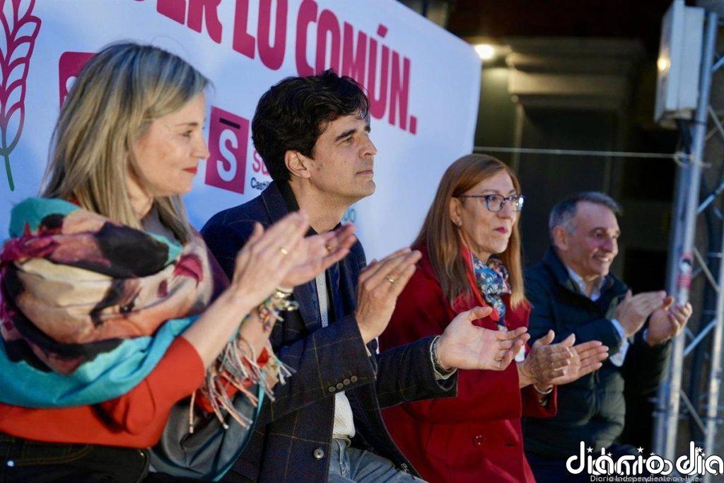 IU, Sumar y Equo reivindican la política "para la gente sencilla" y piden apostar por el "amor" frente al "odio"