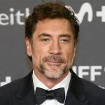 Javier Bardem luce el lema 'No a la guerra' en los Oscar: "Se puede pertenecer a este circo y decir lo que uno piensa"