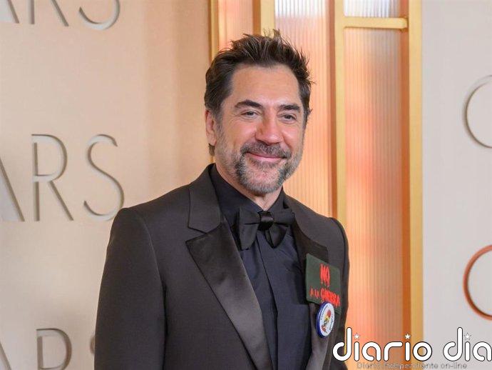 Javier Bardem transforma el clásico esmoquin en una reivindicación en la alfombra roja de los Oscar 2026
