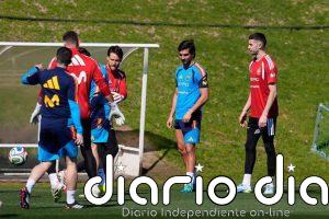 Joan Garcia: "Para nada es un mano a mano con Unai Simón"