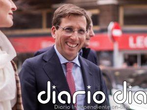 José Luis Martínez-Almeida celebra su primer día del Padre con una tierna imagen junto a su hijo Lucas