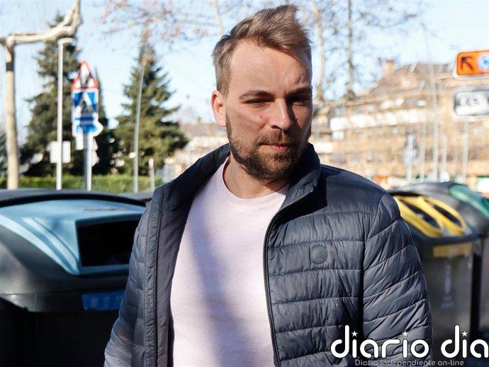 José María Almoguera, sonrisa forzada y zasca en respuesta al reproche de Alejandra Rubio: "Nos llevábamos"