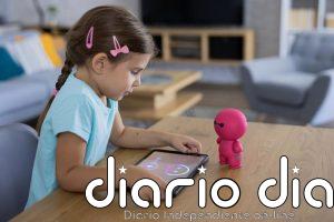 Juguetes con IA para niños pequeños: el estudio que alerta de posibles riesgos psicológicos y emocionales